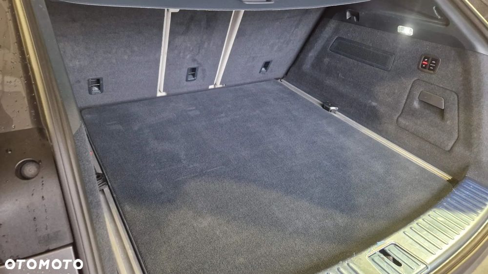 Porsche Cayenne - 10