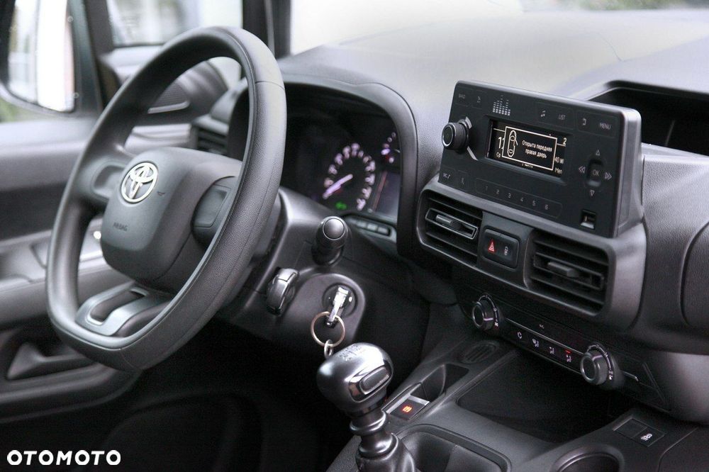 Toyota Proace City - 9