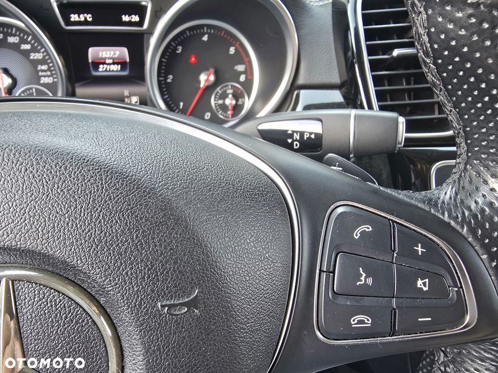 Mercedes-Benz GLE - 10