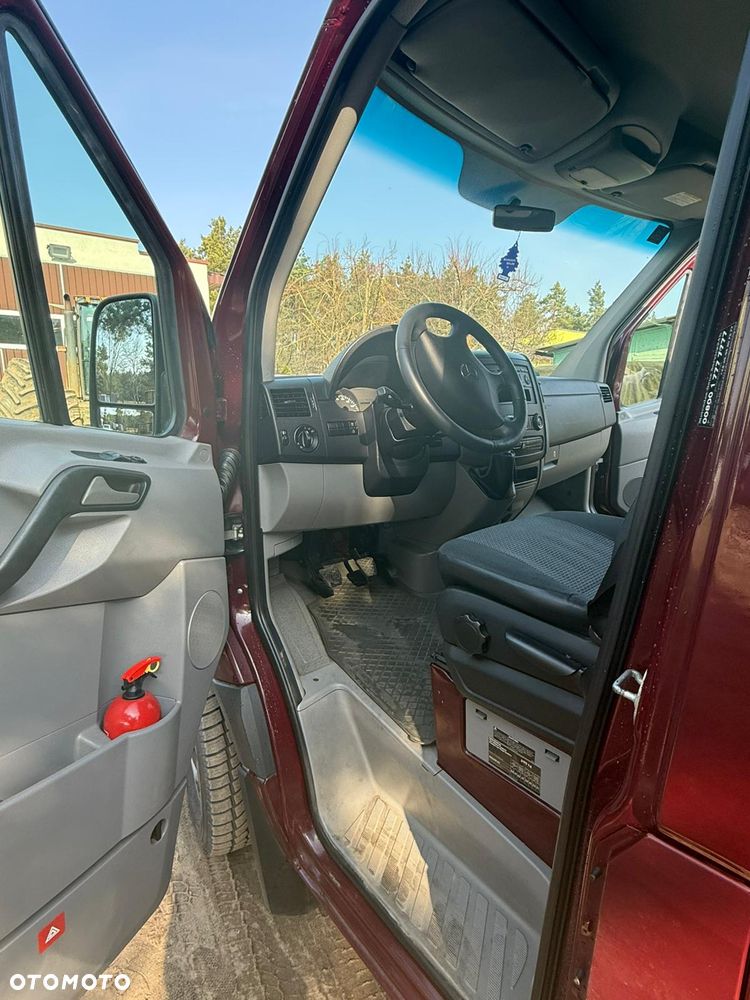 Mercedes-Benz Sprinter 906.211 - 8