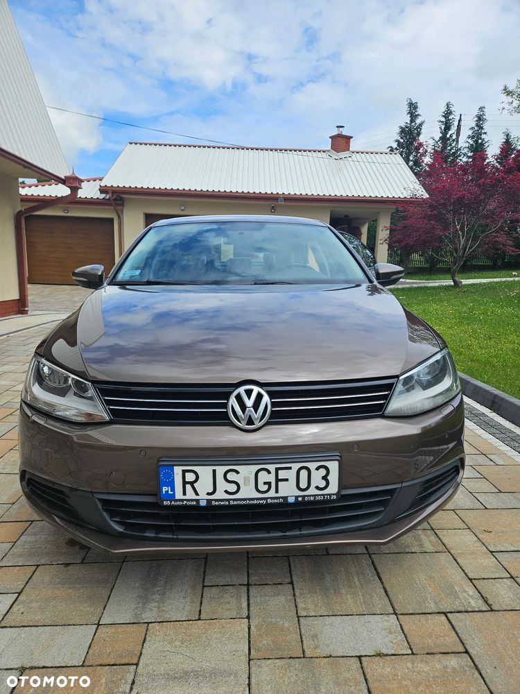 Volkswagen Jetta 1.2 TSI Comfortline - 2