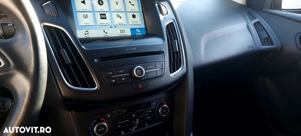 Ford Focus 1.0 EcoBoost Trend - 6