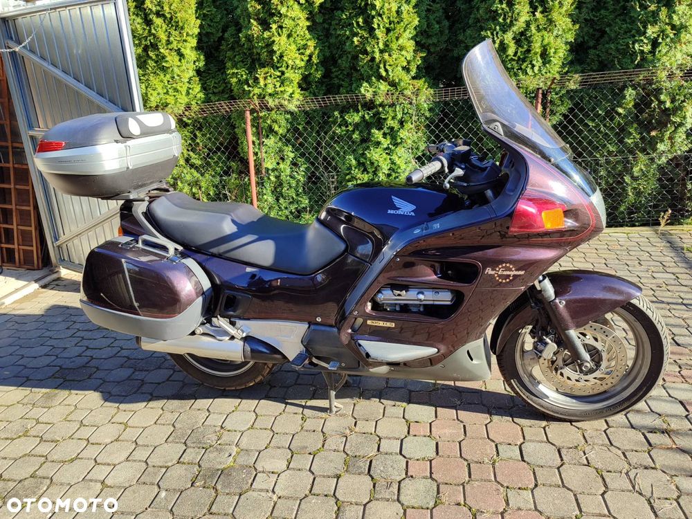 Honda ST - 1