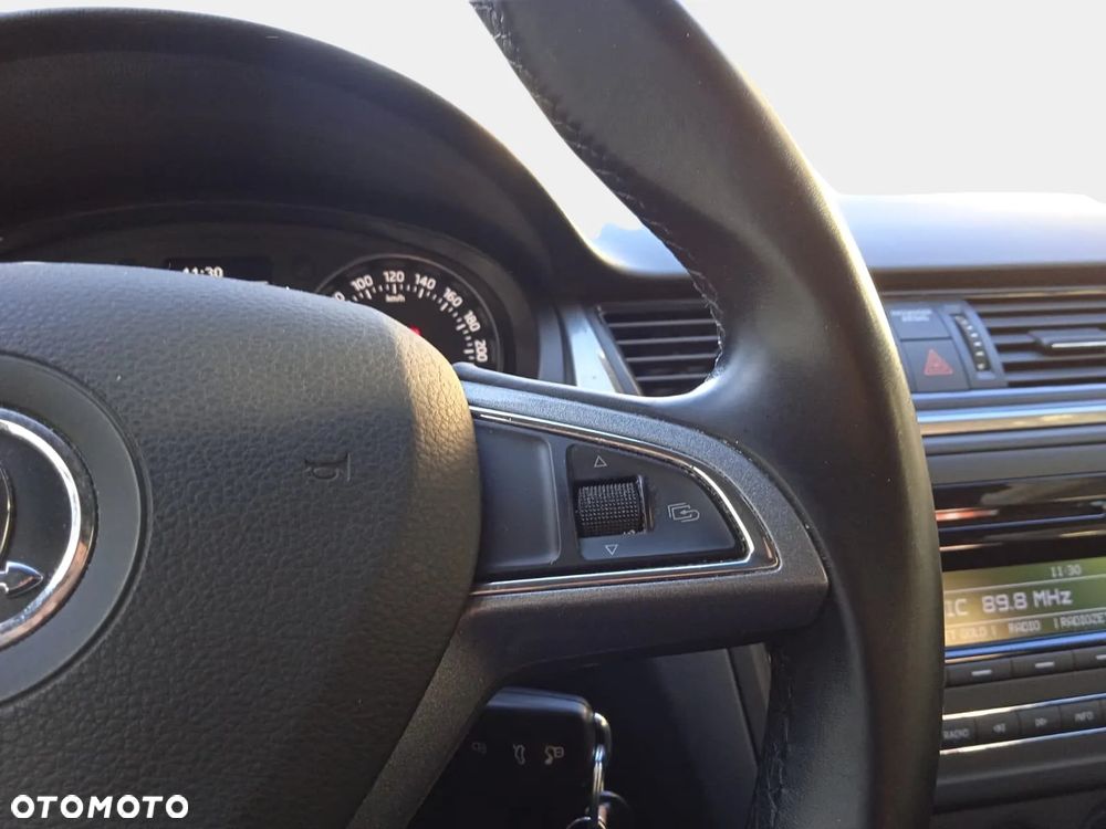 Skoda RAPID Spb 1.2 TSI Ambition - 16