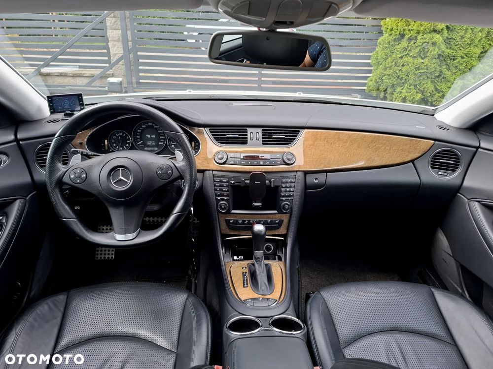 Mercedes-Benz CLS 63 AMG 7G-TRONIC - 21