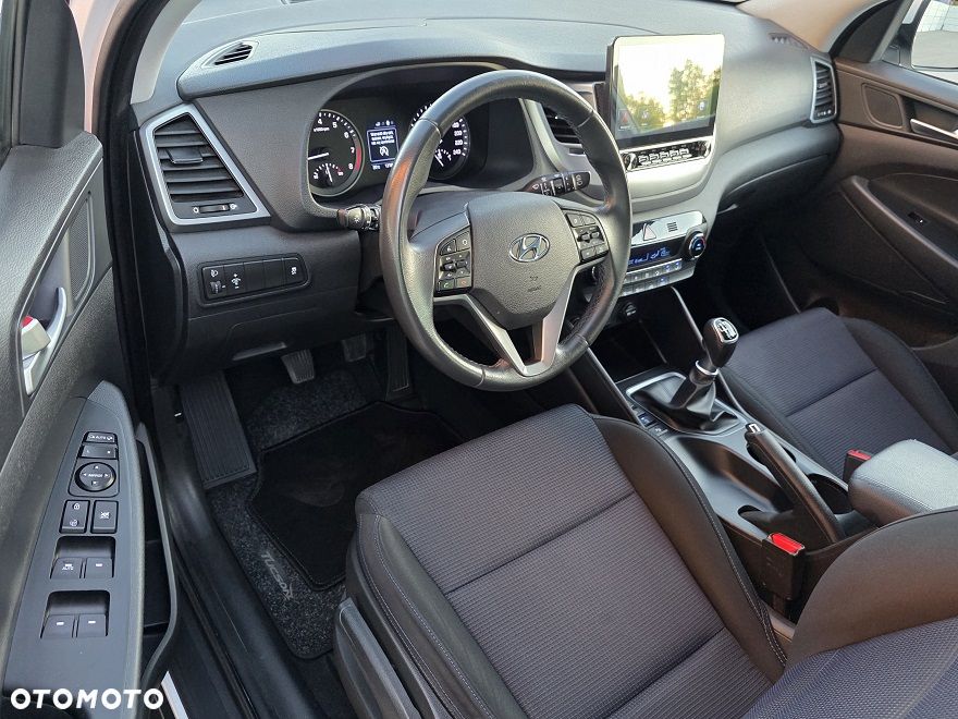 Hyundai Tucson 1.6 GDI BlueDrive Style 2WD - 17