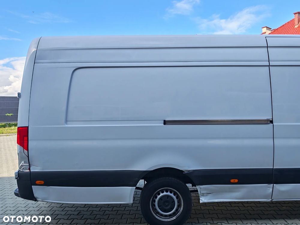Mercedes-Benz Sprinter - 9