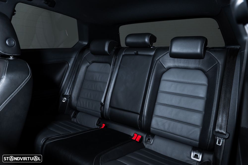 VW Golf R 4Motion (BlueMotion ) DSG - 23