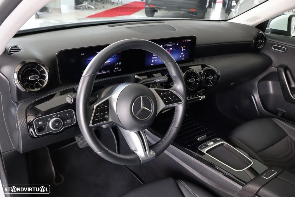 Mercedes-Benz A 250 Limousine e 8G-DCT - 2