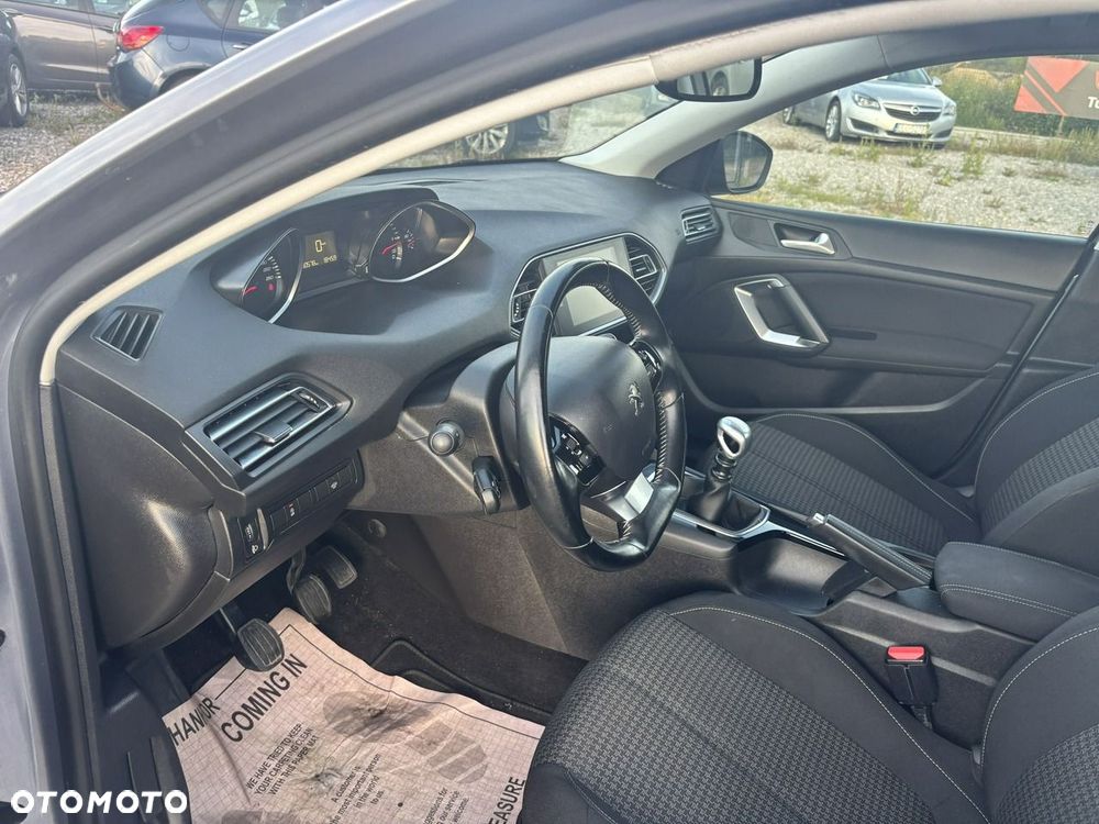 Peugeot 308 BlueHDi 120 Stop & Start Active - 19