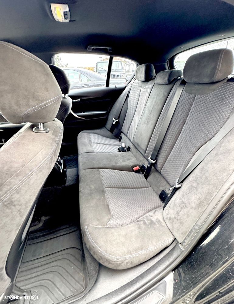 BMW 118 d Pack M - 18