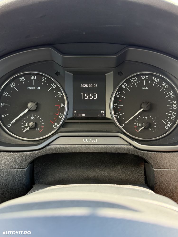 Skoda Octavia 1.6 TDI DSG Ambition - 12