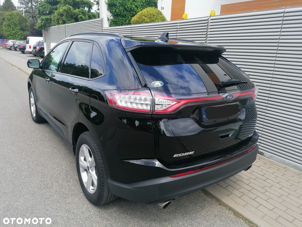 Ford Edge - 8