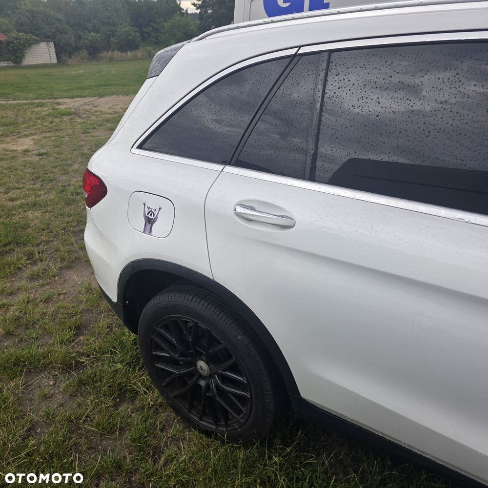 Mercedes-Benz GLC 300 4-Matic - 16
