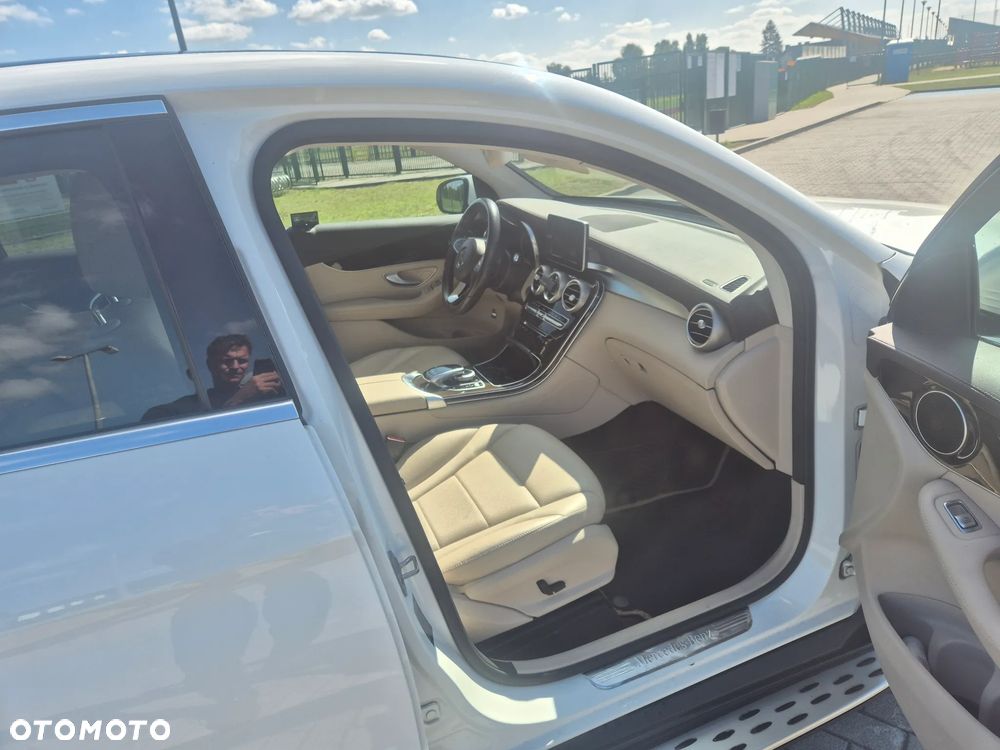 Mercedes-Benz GLC - 4