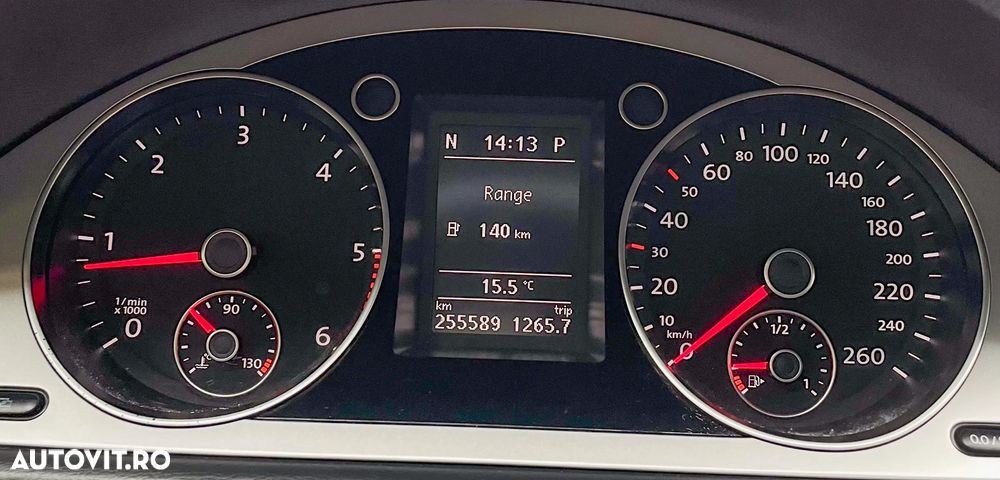 Volkswagen Passat Variant 2.0 Blue TDI DSG SCR Comfortline - 6