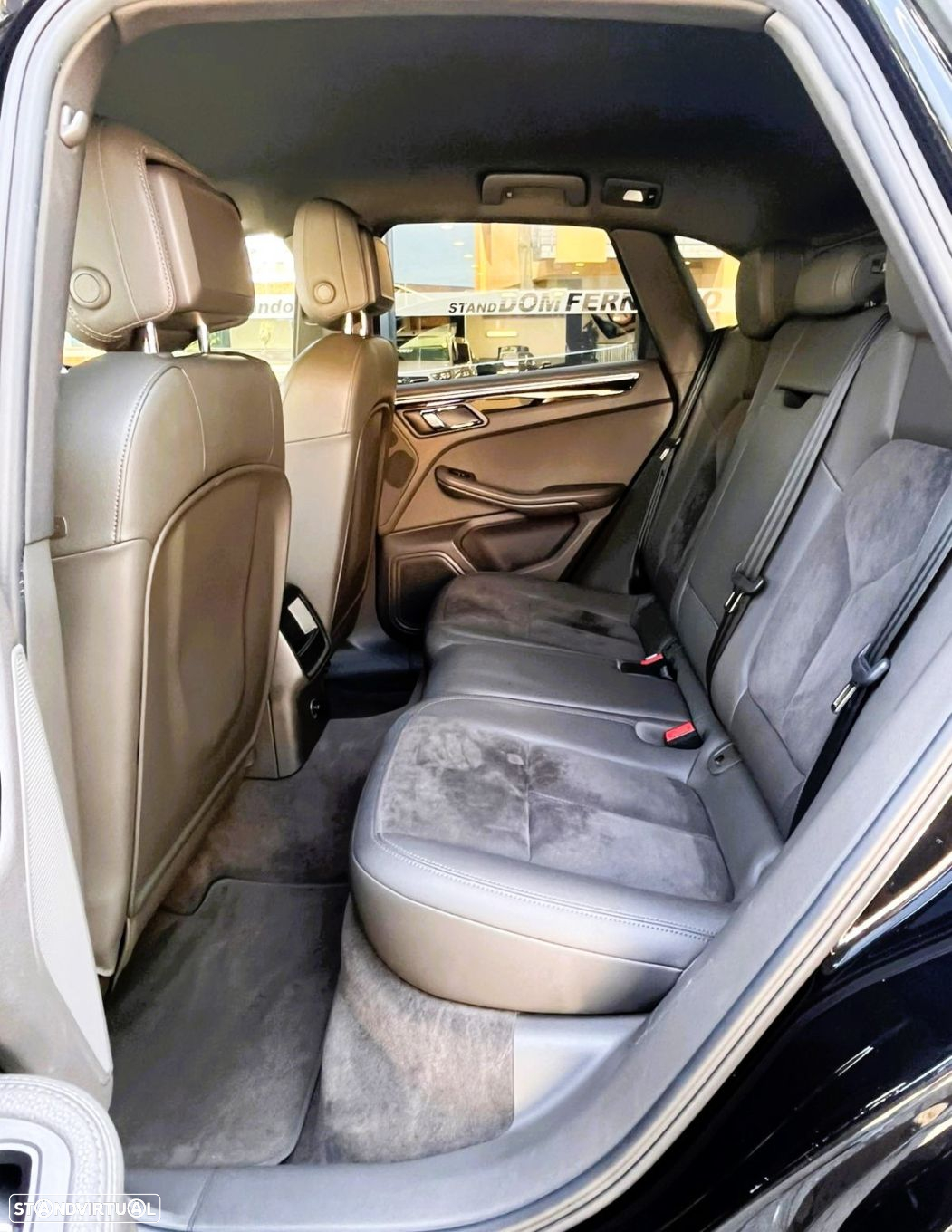 Porsche Macan S - 32