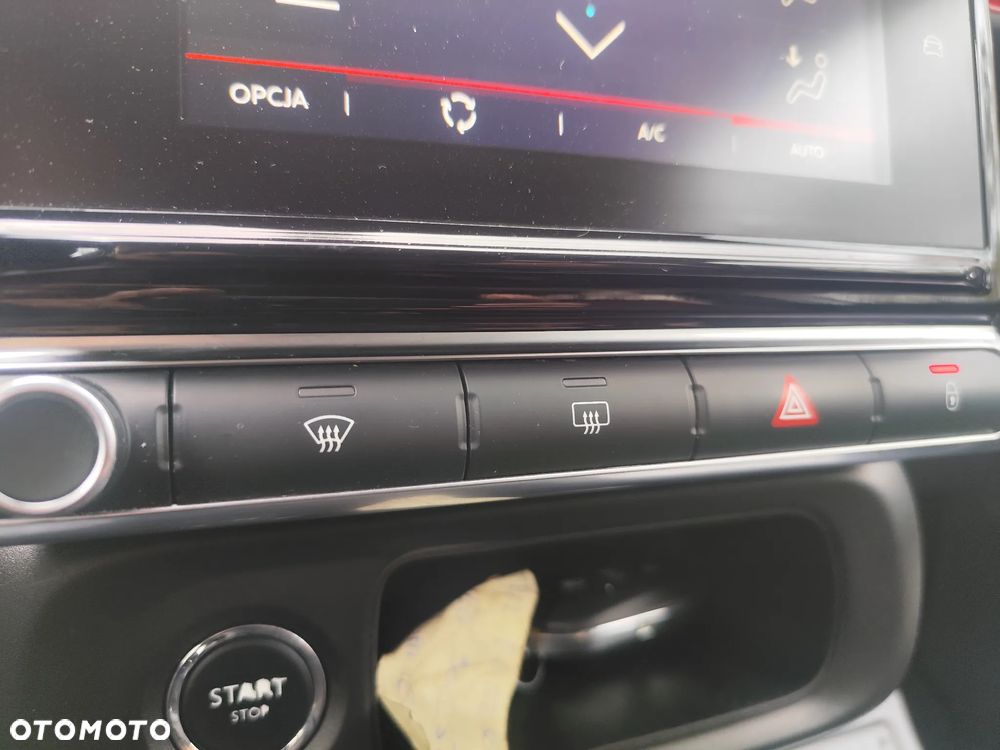 Citroën C3 1.2 PureTech Exclusive - 31