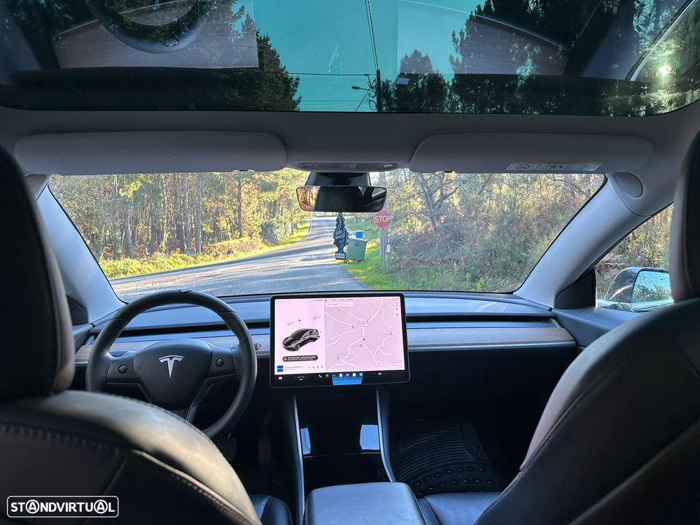 Tesla Model 3 Standard Range Plus RWD - 11