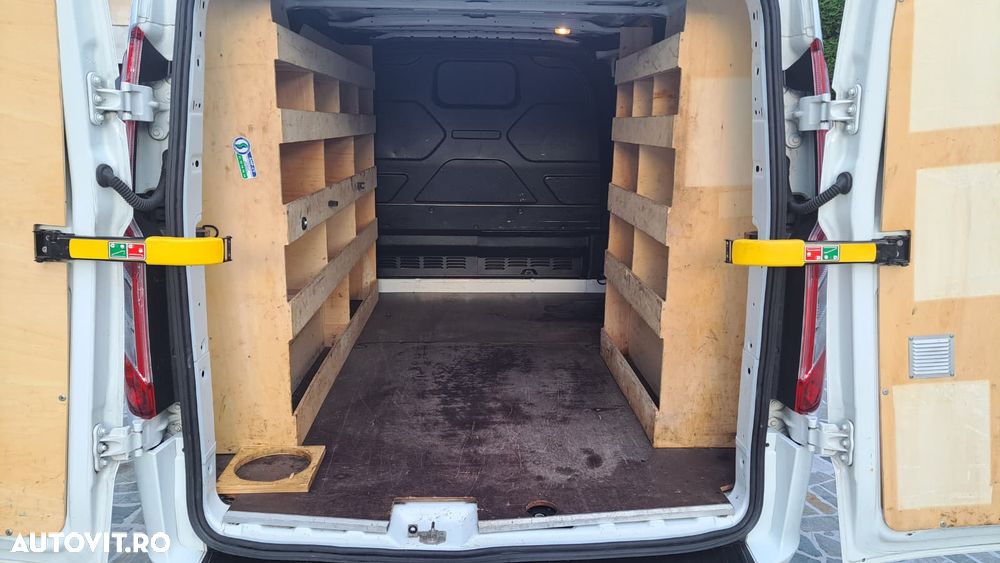 Ford Transit Custom - 12