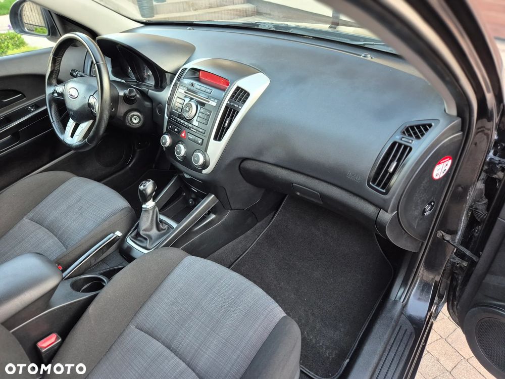 Kia Ceed 1.4 CVVT Edition 7 - 23