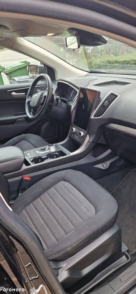 Ford Edge - 32