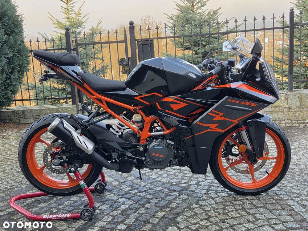 KTM RC 125 - 3