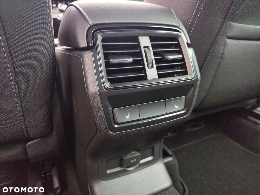 Skoda Karoq 1.5 TSI ACT Sportline DSG - 14