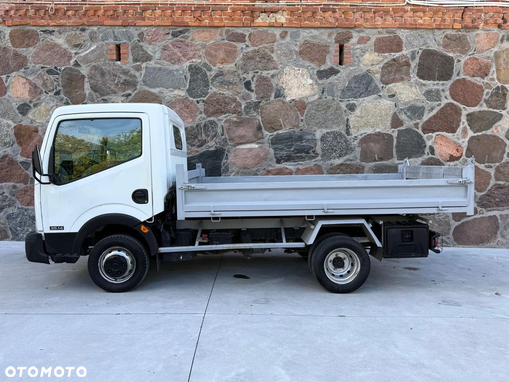 Nissan CABSTAR - 5