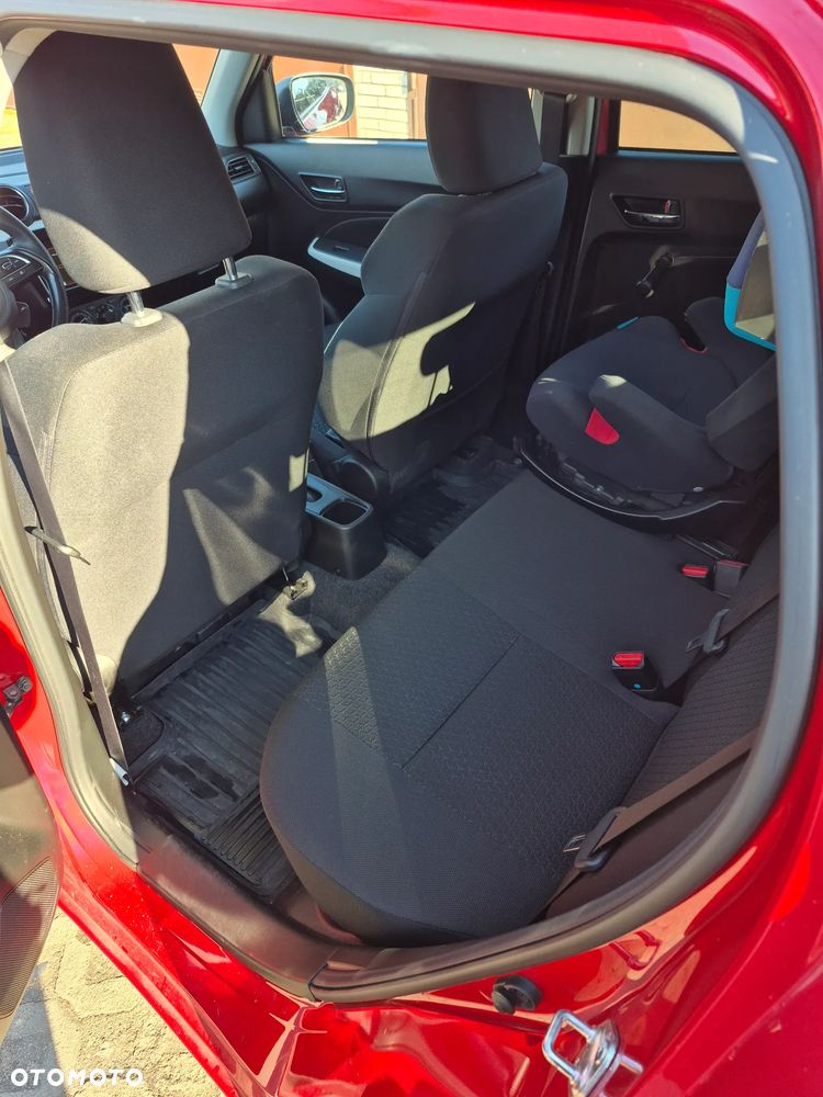 Suzuki Swift 1.2 Dualjet SHVS Premium Plus CVT - 8