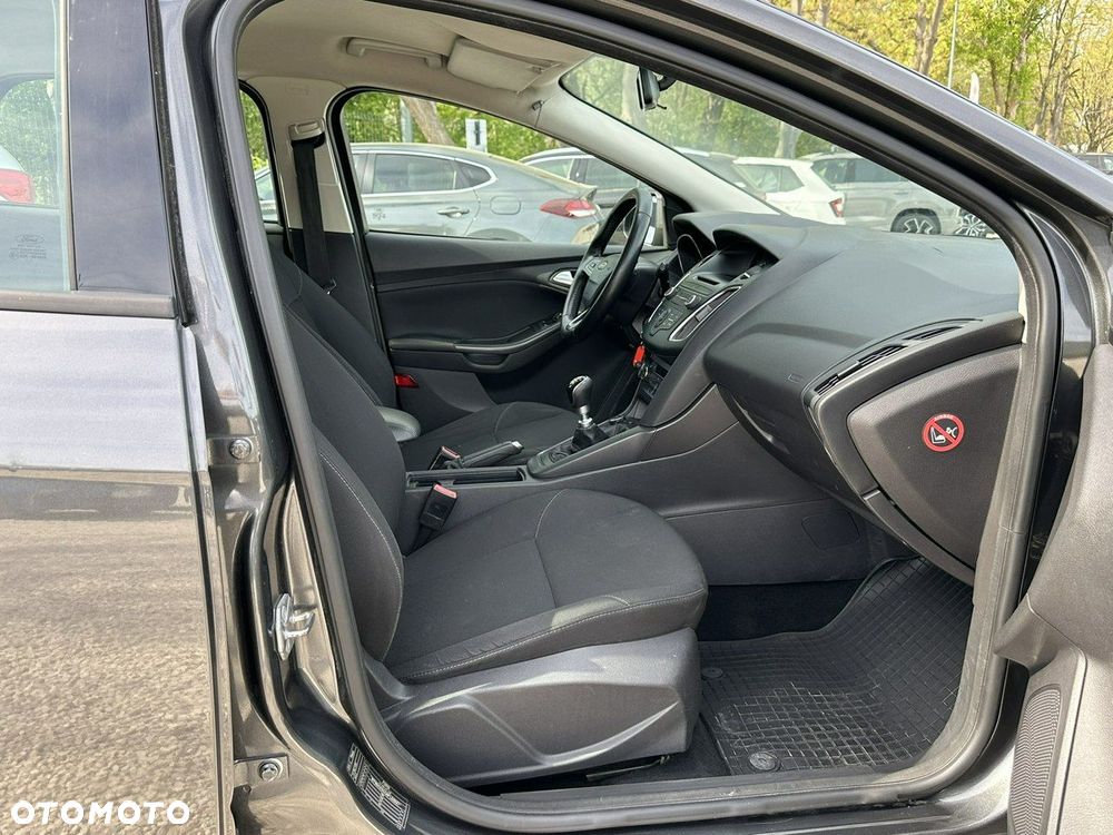 Ford Focus - 16