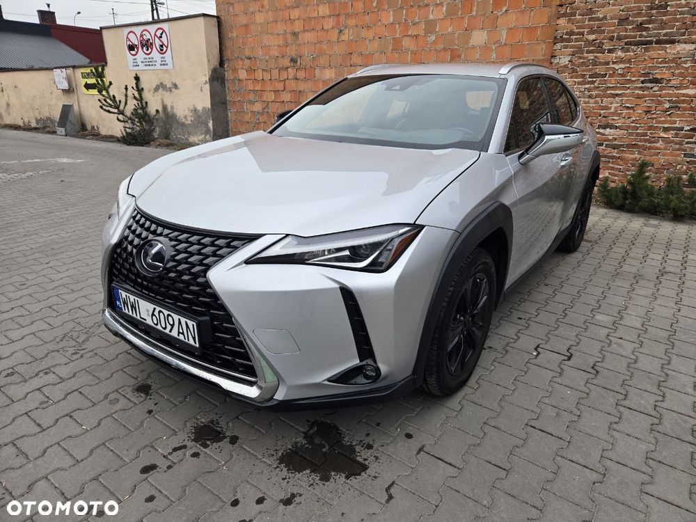 Lexus UX 250h - 2