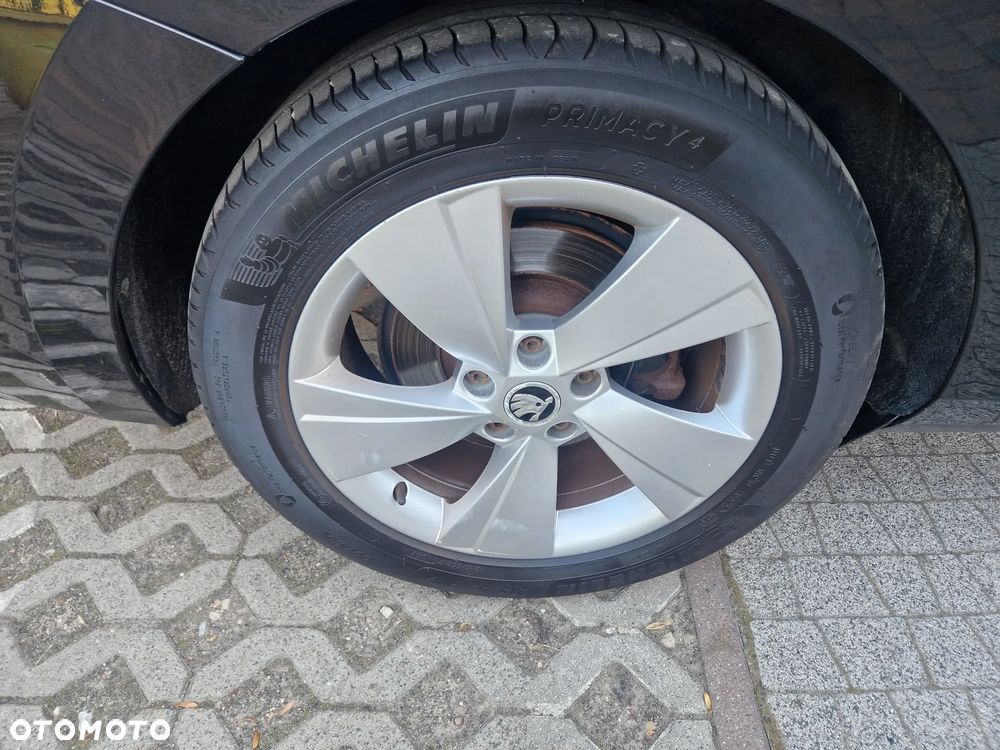 Skoda Superb Combi 1.6 TDI GreenLine - 38