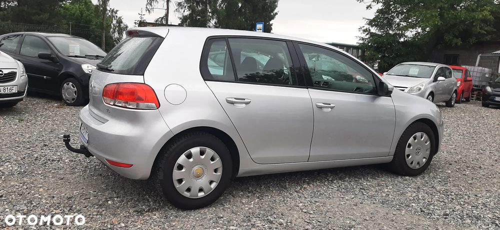 Volkswagen Golf - 8