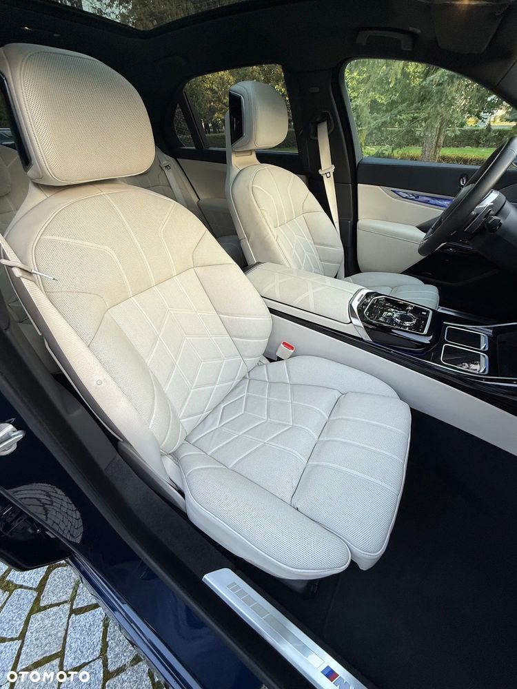BMW Seria 7 - 40