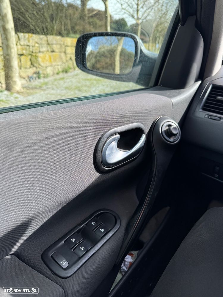 Renault Mégane 1.5 dCi Confort - 28