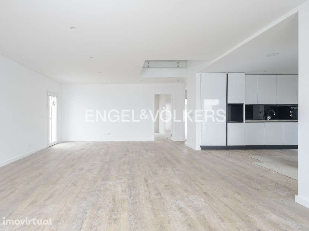 Moradia Independente T4 em Vale de Milhaços - Grande imagem: 3/53