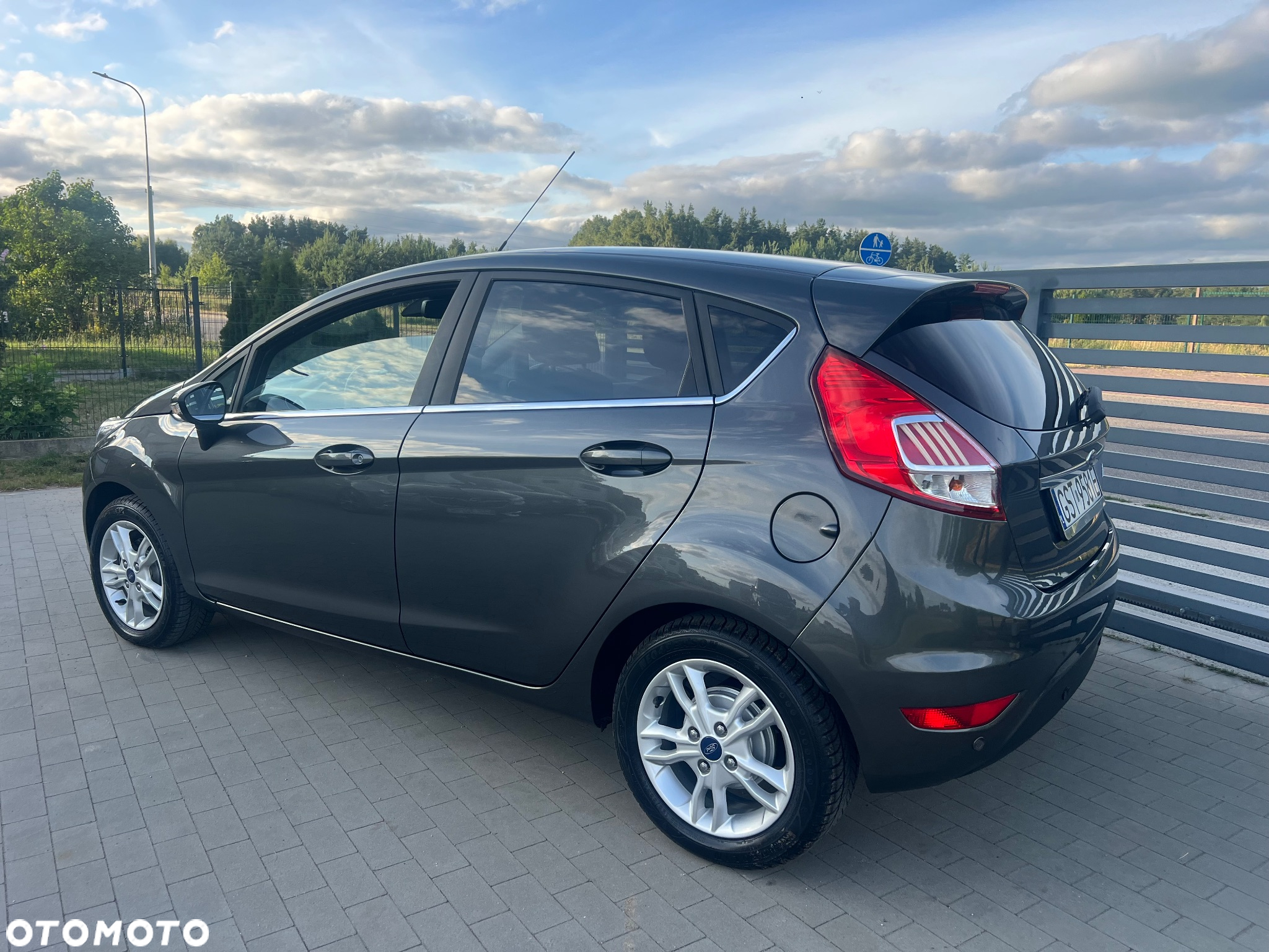 Ford Fiesta 1.0 Titanium - 4