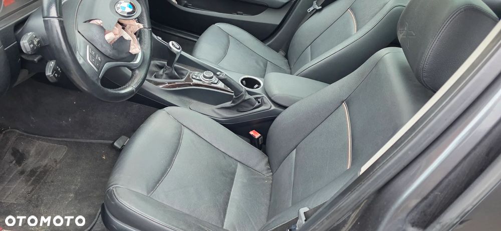 BMW X1 xDrive18d xLine - 10