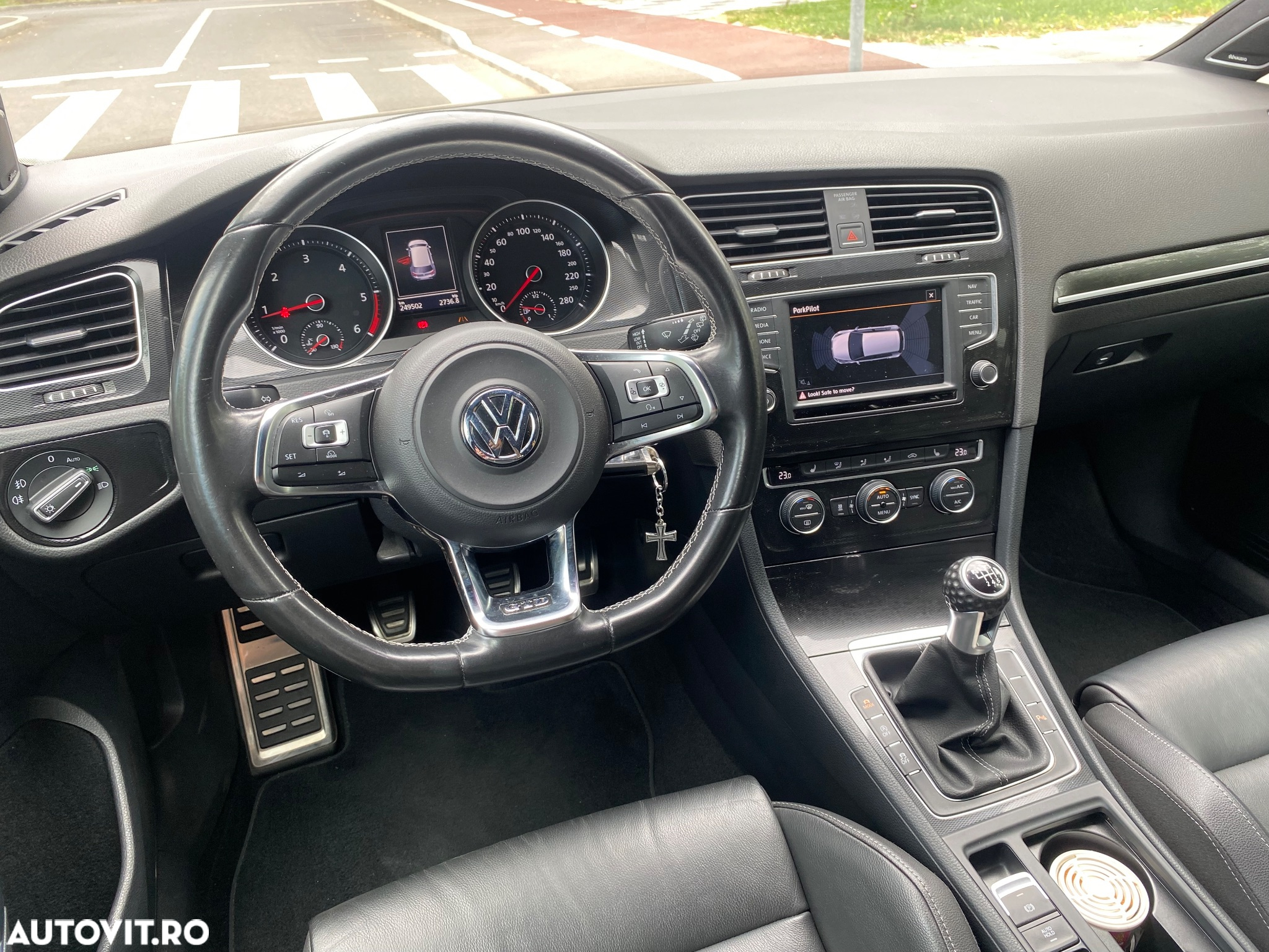 Volkswagen Golf 2.0 TDI DPF BMT GTD - 23