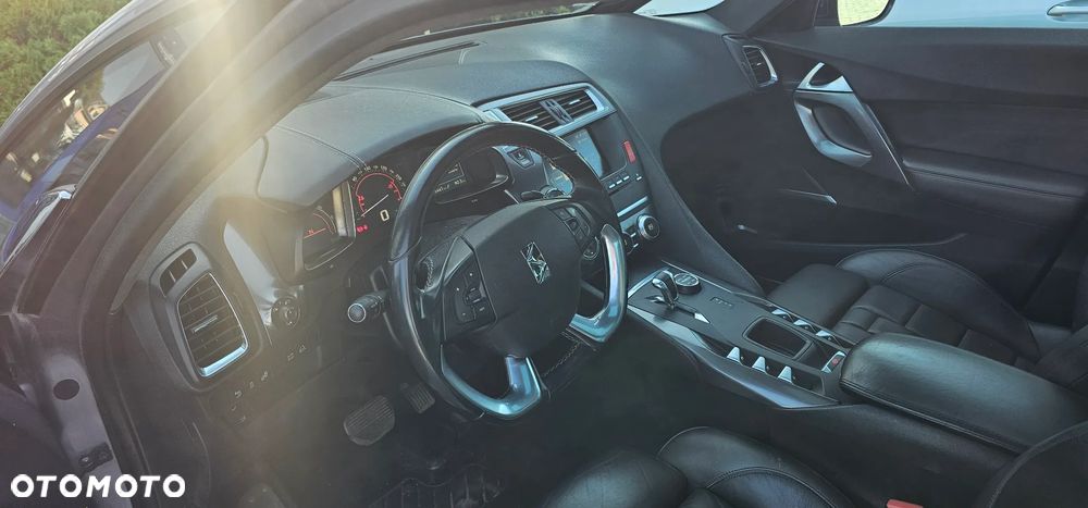 Citroën DS5 2.0 HDi Hybrid4 SportChic MCP - 22