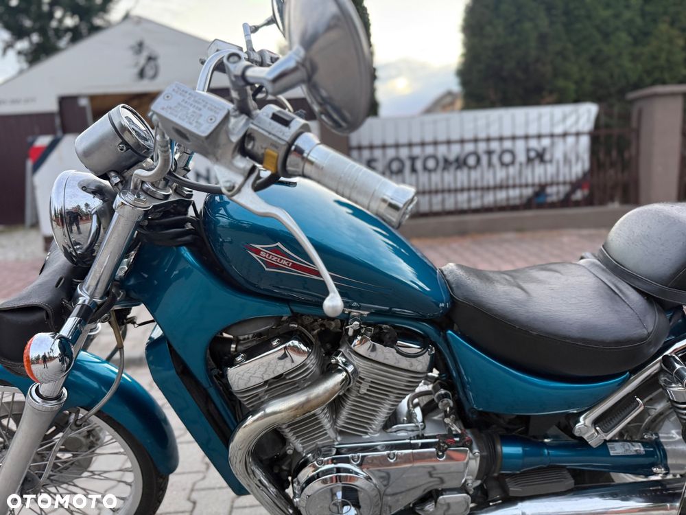 Suzuki Intruder - 23