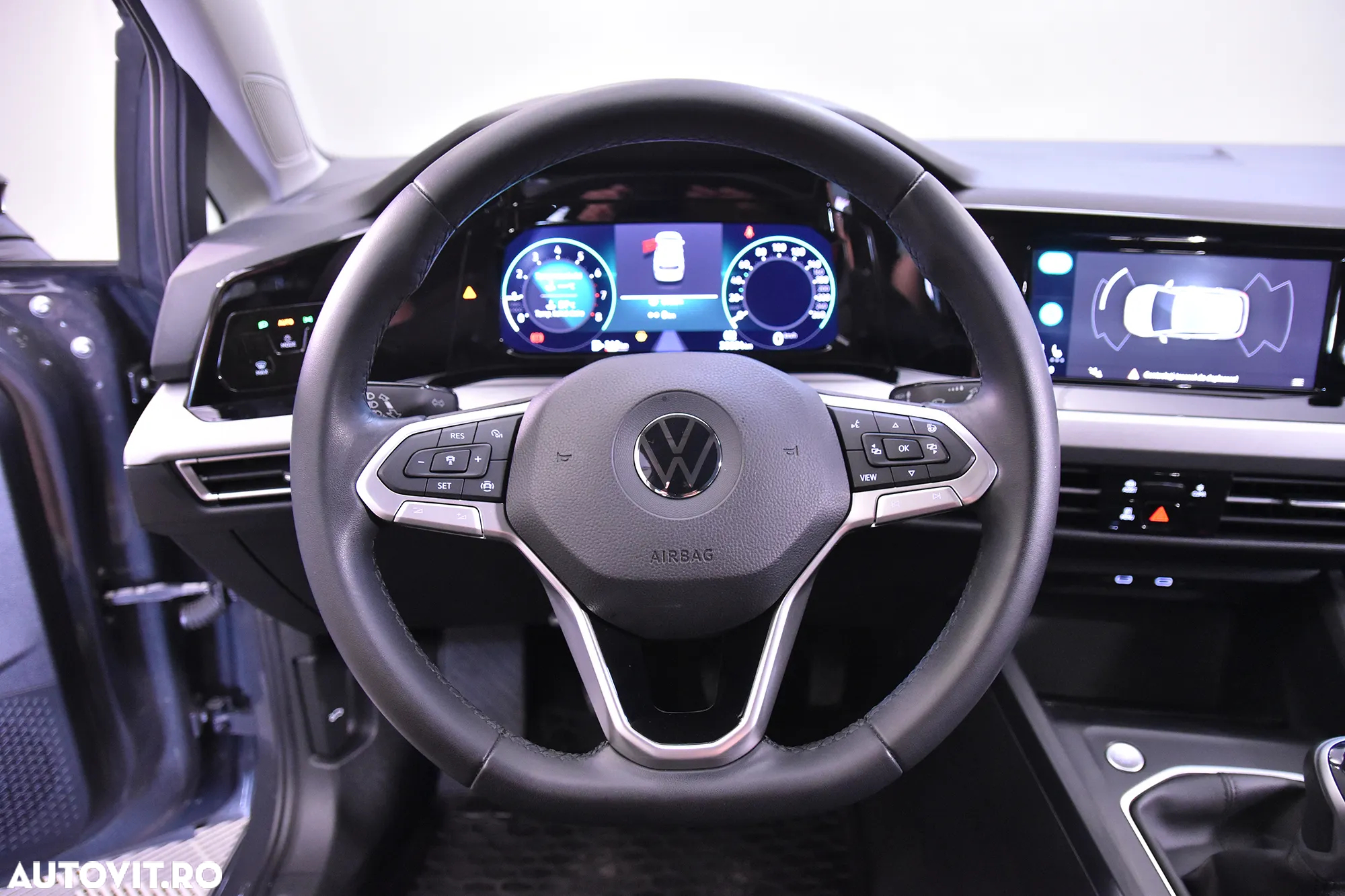 Volkswagen Golf - 16
