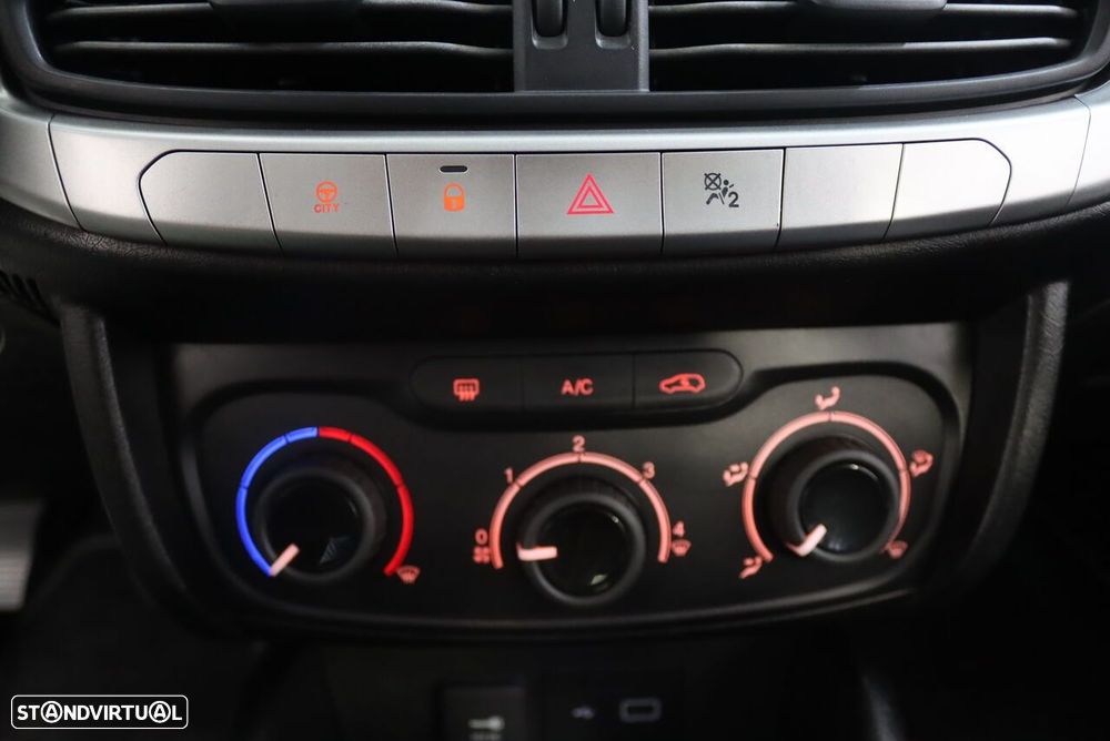 Fiat Tipo 1.4 Lounge - 21