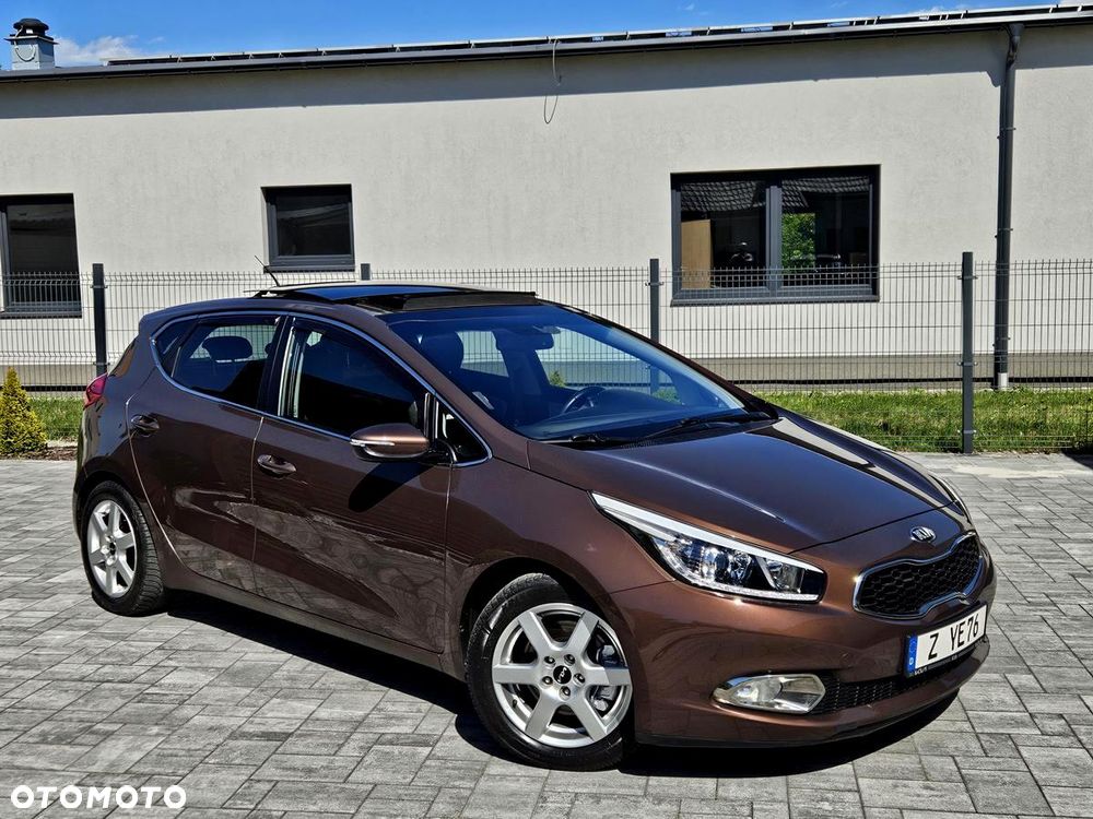 Kia Ceed 1.6 GDI DCT Platinum Edition - 12