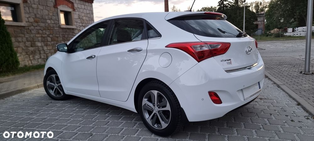 Hyundai i30 blue 1.6 GDI YES Gold - 9