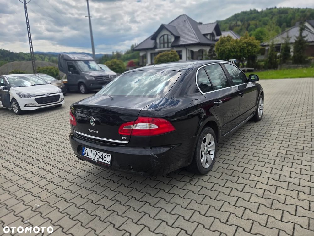 Skoda Superb - 4