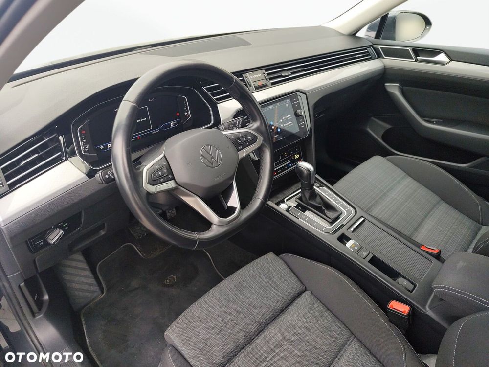 Volkswagen Passat Variant - 9