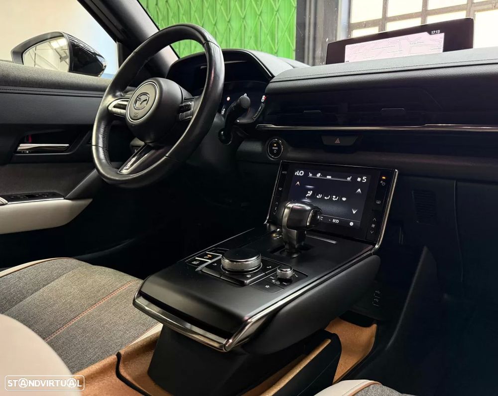 Mazda MX-30 e-SKYACTIV Exclusve-Line - 28