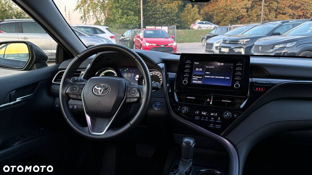 Toyota Camry 2.5 Hybrid Comfort CVT - 21